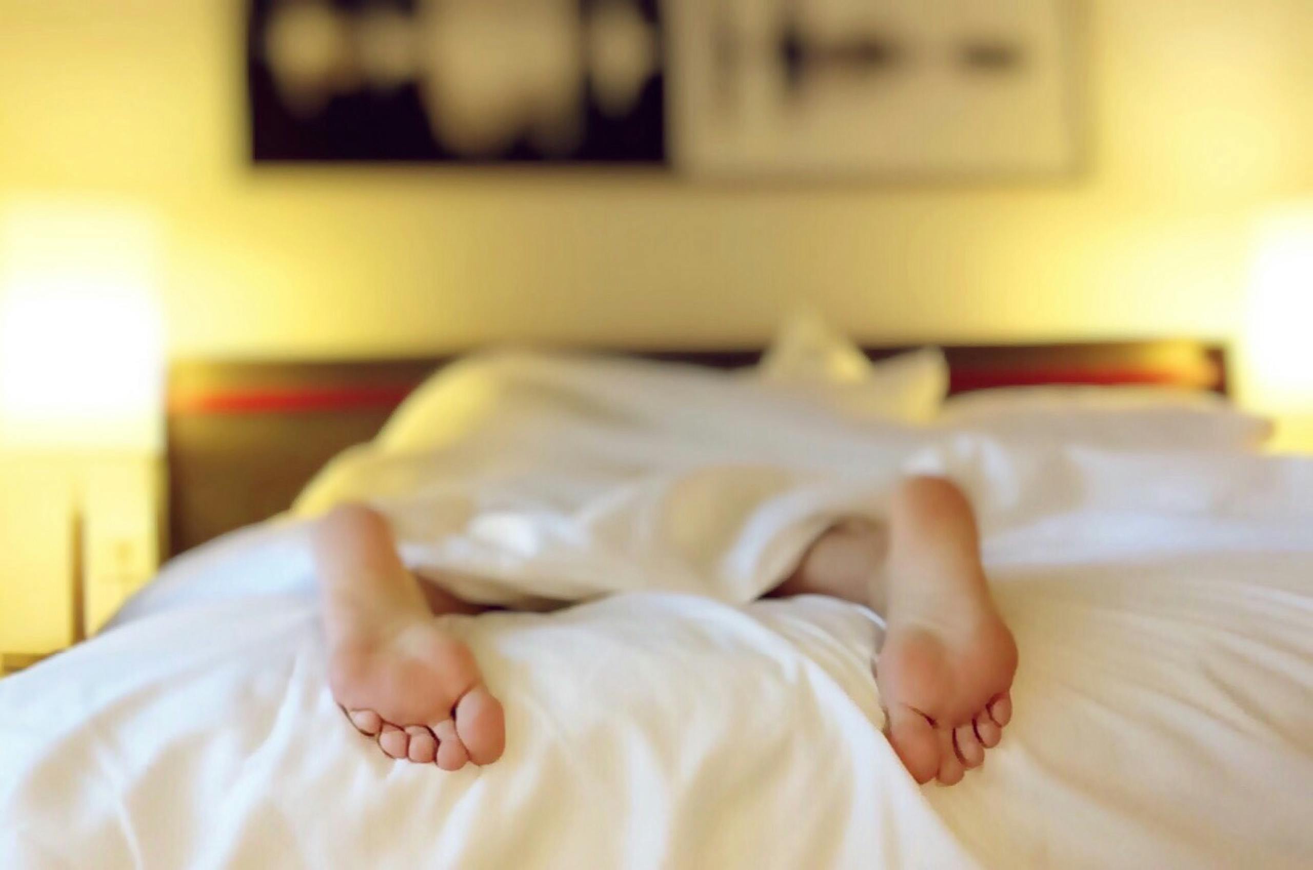 Iarăși nu te-ai trezit? Pro Tips pentru a fi matinal